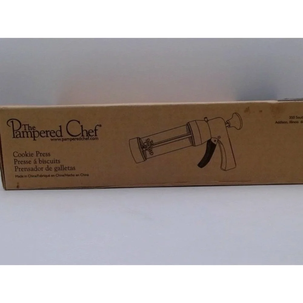 The Pampered Chef - Cookie Press Kit, BRAND‎ NEW IN BOX